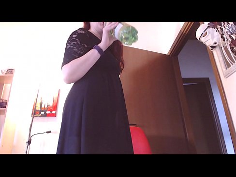 ❤️ Pokorni rob koji voli prljave i sočne gaćice prisiljen je masturbirati nakon što pogleda ovaj video! Analni video na hr.chancel.top ❤